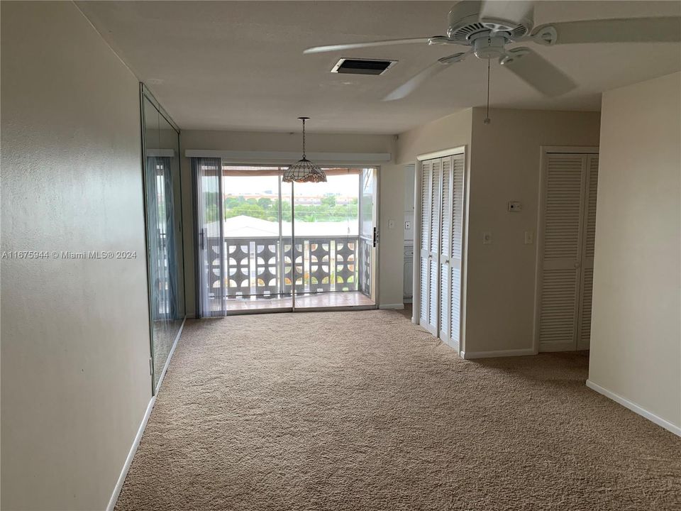 For Rent: $1,600 (1 beds, 1 baths, 660 Square Feet)