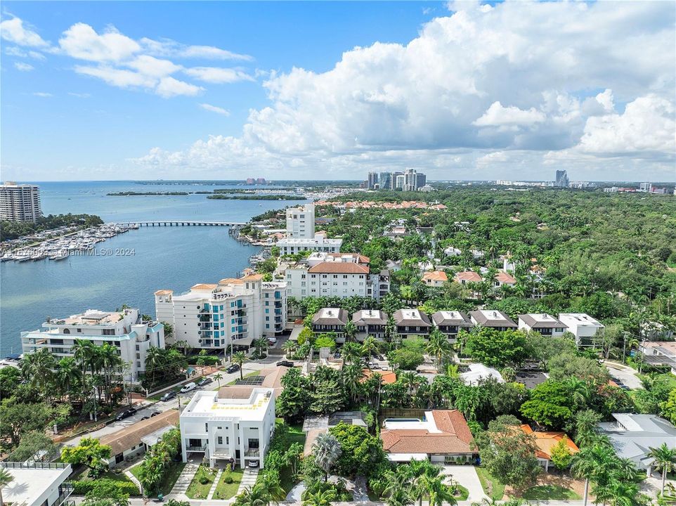 For Sale: $1,799,000 (3 beds, 2 baths, 1110 Square Feet)