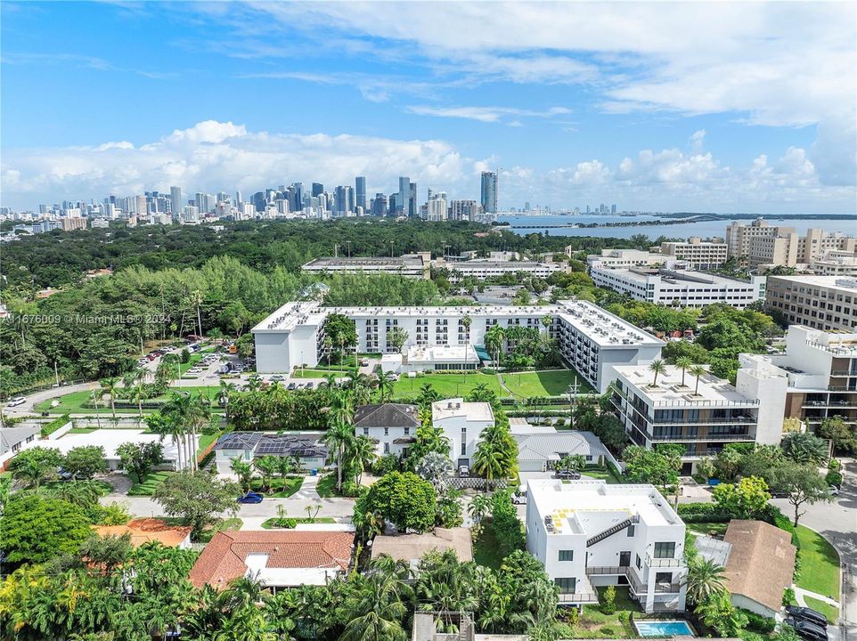 For Sale: $1,799,000 (3 beds, 2 baths, 1110 Square Feet)