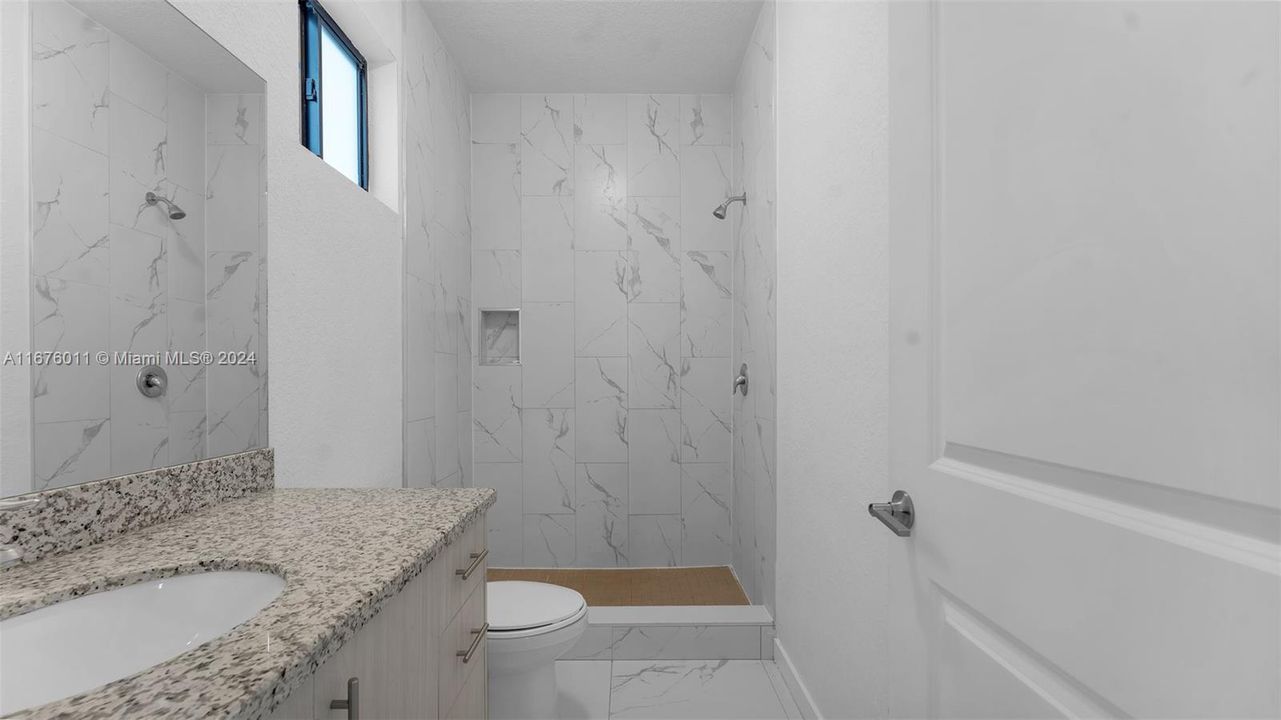 Recently Rented: $2,350 (2 beds, 2 baths, 1134 Square Feet)