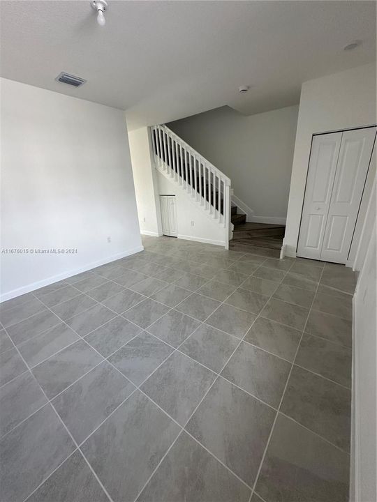 Active With Contract: $3,500 (3 beds, 2 baths, 0 Square Feet)