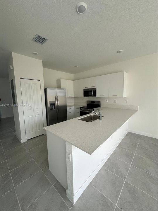 Active With Contract: $3,500 (3 beds, 2 baths, 0 Square Feet)