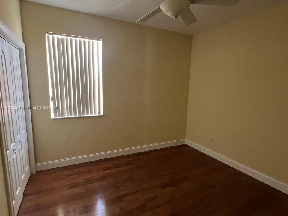 For Rent: $3,200 (4 beds, 2 baths, 2075 Square Feet)