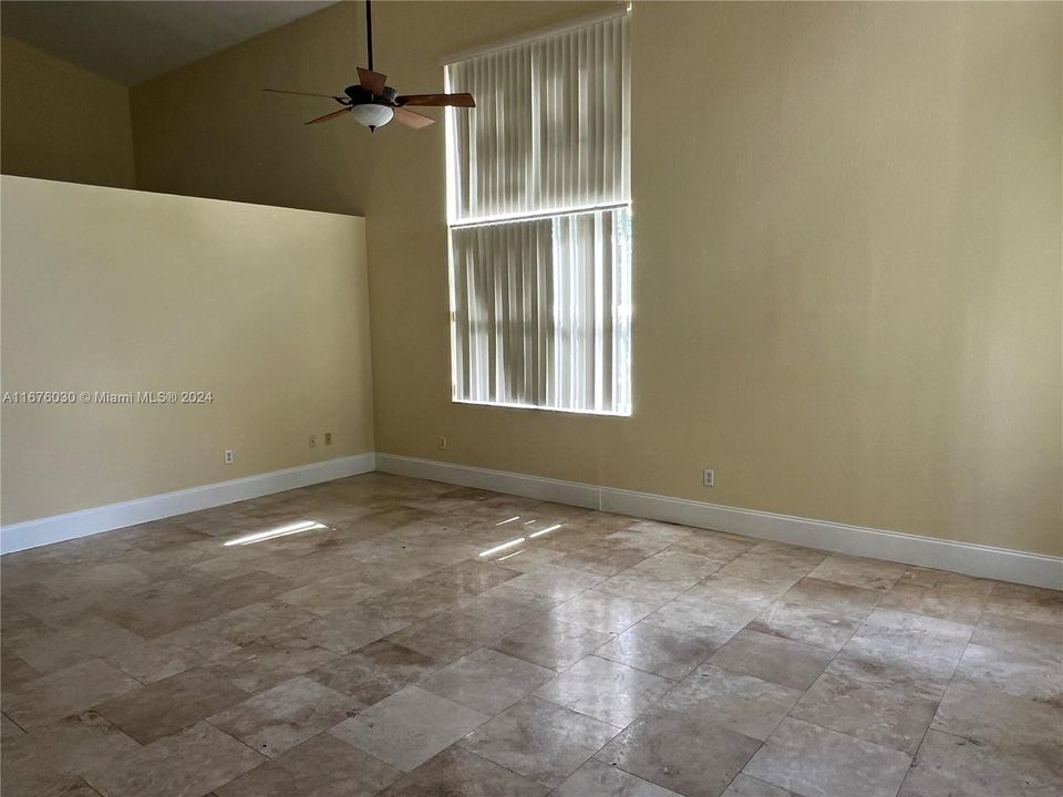 For Rent: $3,200 (4 beds, 2 baths, 2075 Square Feet)