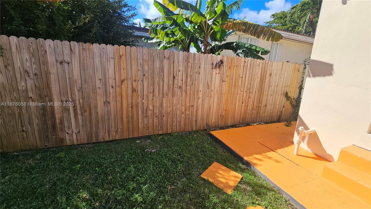 待售: $900,000 (3 贝兹, 2 浴室, 1479 平方英尺)