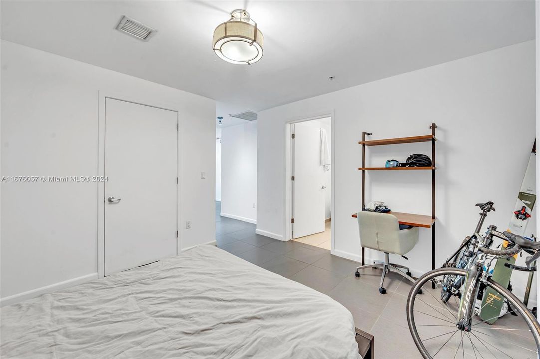 For Sale: $819,000 (2 beds, 2 baths, 1613 Square Feet)