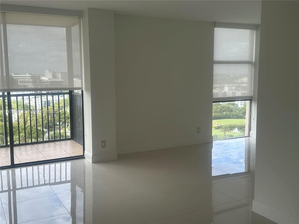 En Venta: $329,500 (1 camas, 1 baños, 1038 Pies cuadrados)