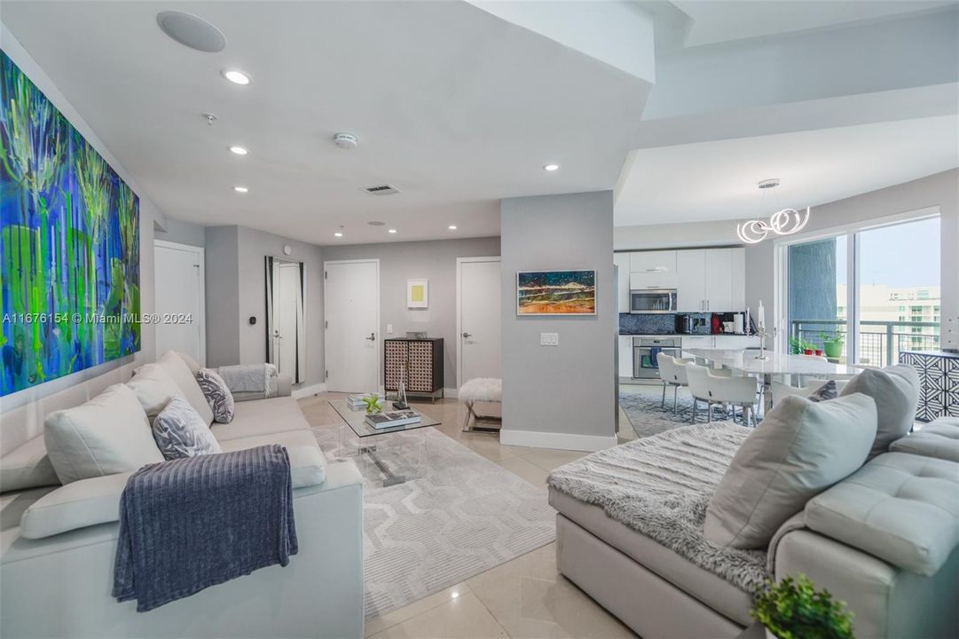 Active With Contract: $6,500 (2 beds, 2 baths, 1356 Square Feet)