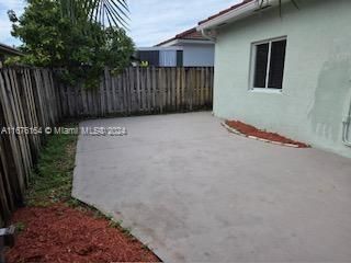 For Rent: $3,400 (3 beds, 1 baths, 1708 Square Feet)