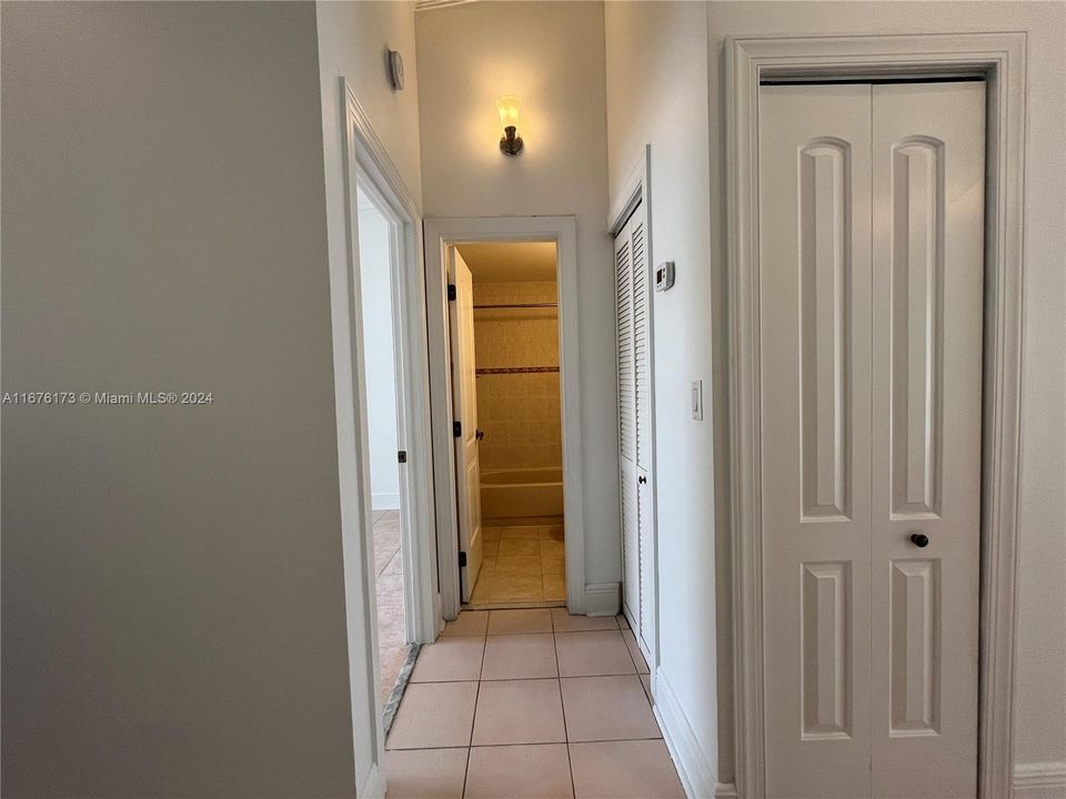 Hallway to 2nd Bathroom & 2nd Bedroom