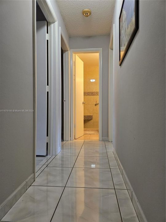 Recently Rented: $3,050 (3 beds, 2 baths, 1144 Square Feet)