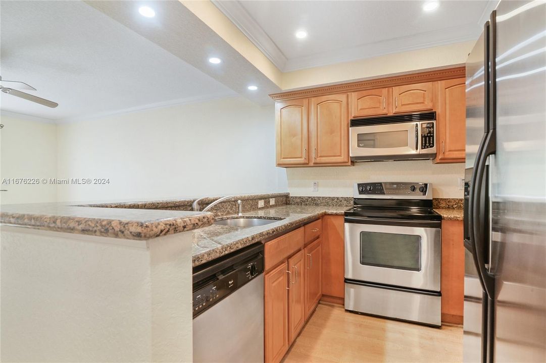 For Rent: $2,150 (1 beds, 1 baths, 625 Square Feet)