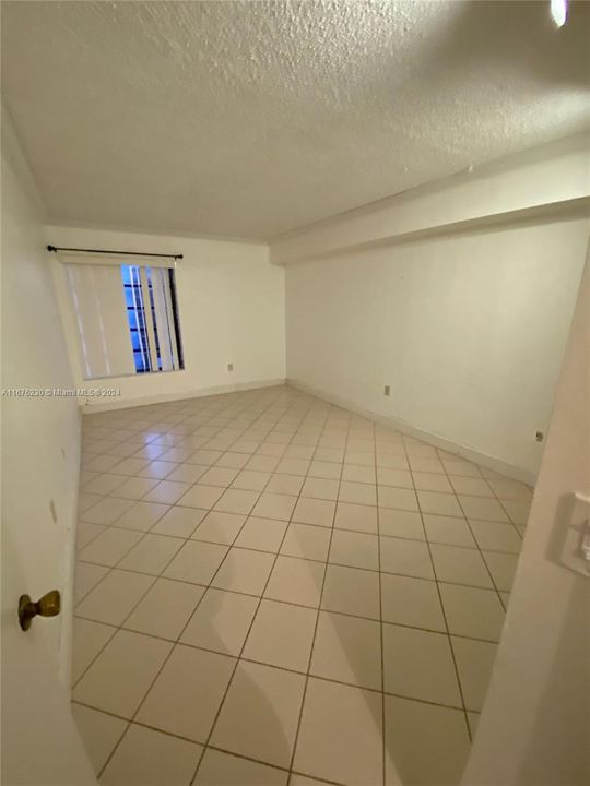 For Rent: $2,400 (2 beds, 2 baths, 1170 Square Feet)