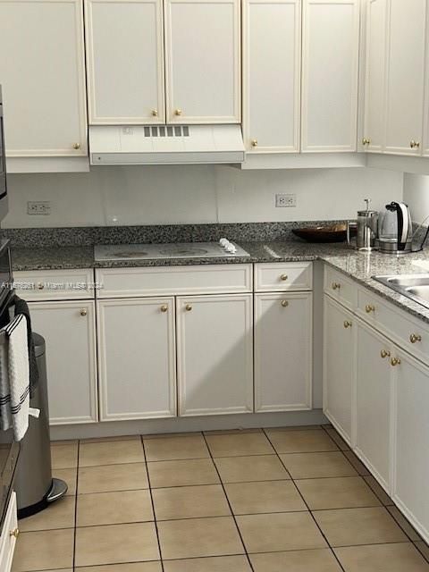 For Rent: $8,600 (3 beds, 2 baths, 2260 Square Feet)