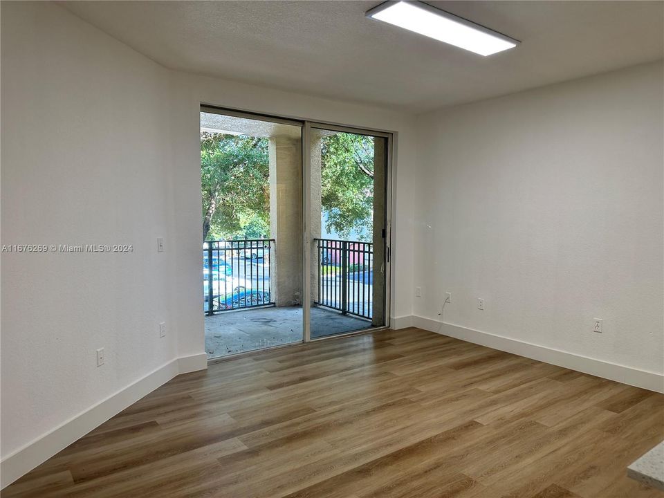 For Rent: $2,850 (3 beds, 2 baths, 1160 Square Feet)