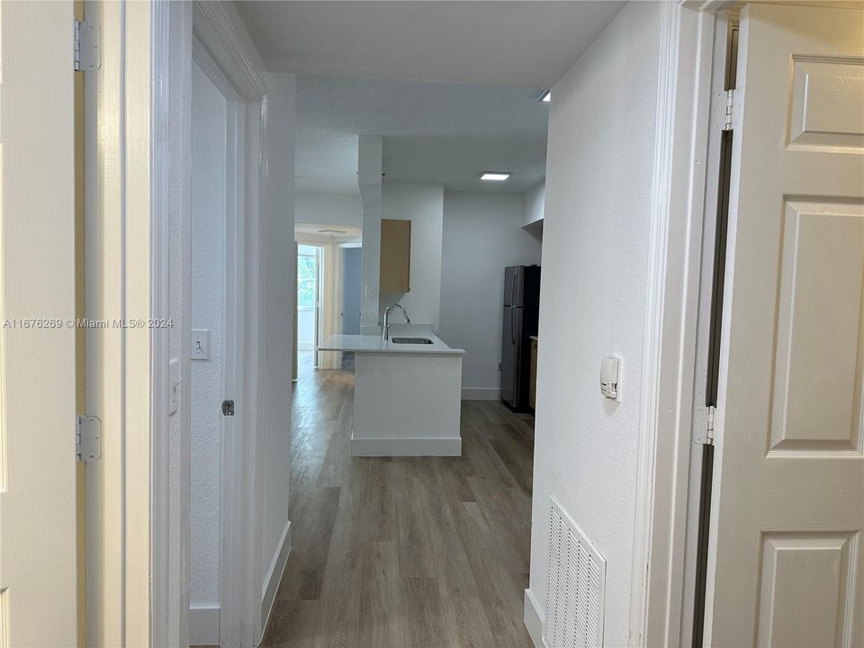 For Rent: $2,850 (3 beds, 2 baths, 1160 Square Feet)