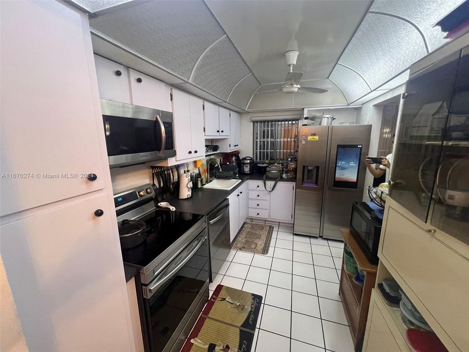 For Sale: $198,000 (2 beds, 2 baths, 1080 Square Feet)