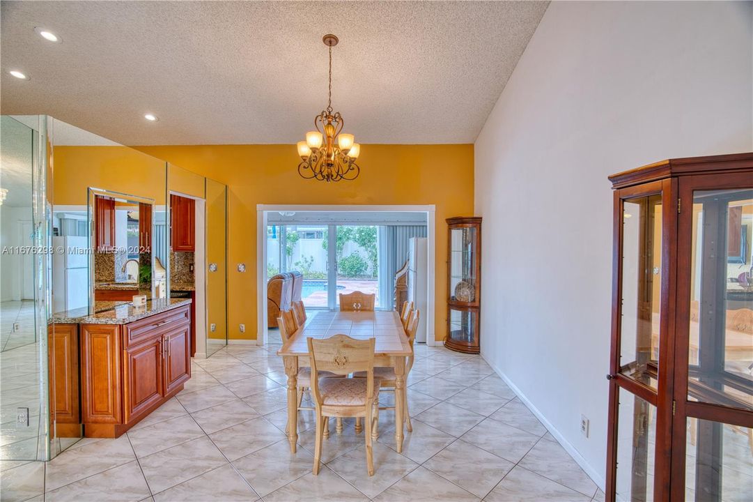 For Sale: $549,000 (4 beds, 2 baths, 1548 Square Feet)