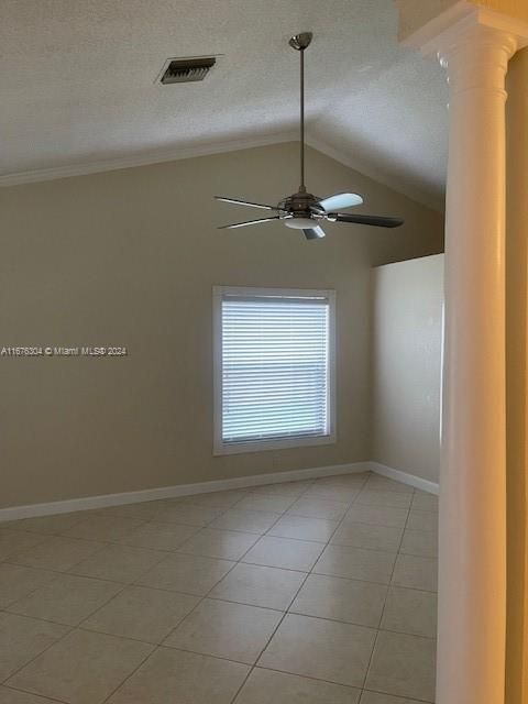 For Rent: $3,200 (3 beds, 2 baths, 1615 Square Feet)