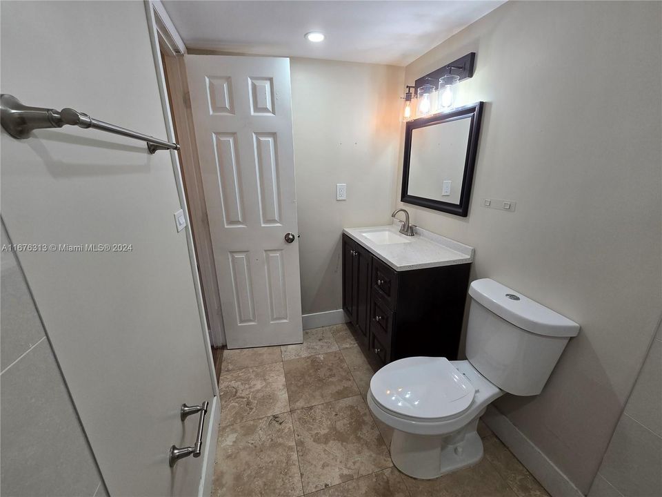 For Rent: $1,800 (1 beds, 1 baths, 598 Square Feet)