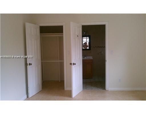 For Rent: $2,750 (3 beds, 2 baths, 1633 Square Feet)