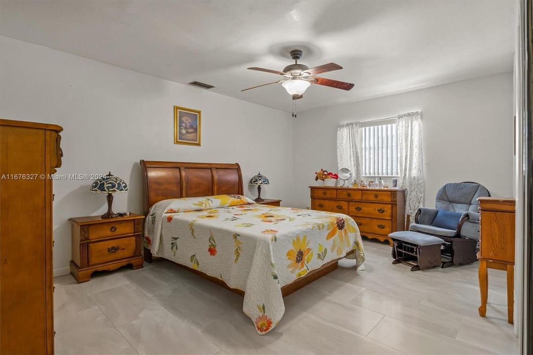 For Sale: $289,500 (3 beds, 2 baths, 0 Square Feet)