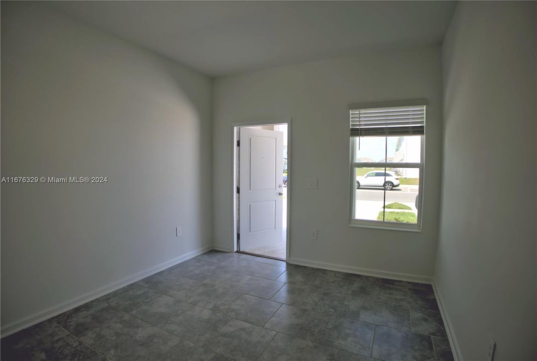 For Rent: $2,000 (3 beds, 2 baths, 0 Square Feet)