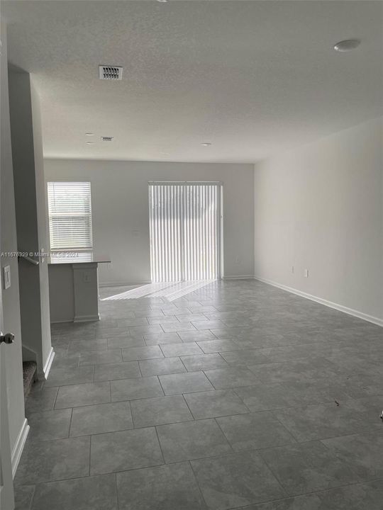 For Rent: $2,000 (3 beds, 2 baths, 0 Square Feet)