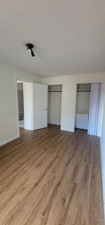 For Rent: $1,600 (1 beds, 1 baths, 4754 Square Feet)