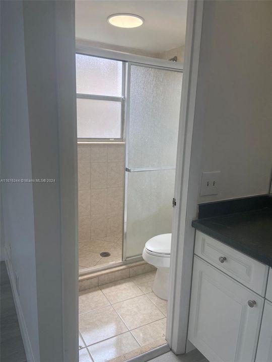 For Rent: $1,800 (2 beds, 2 baths, 767 Square Feet)