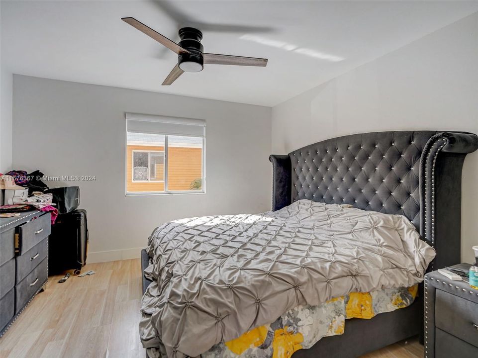 For Sale: $340,000 (3 beds, 1 baths, 1167 Square Feet)