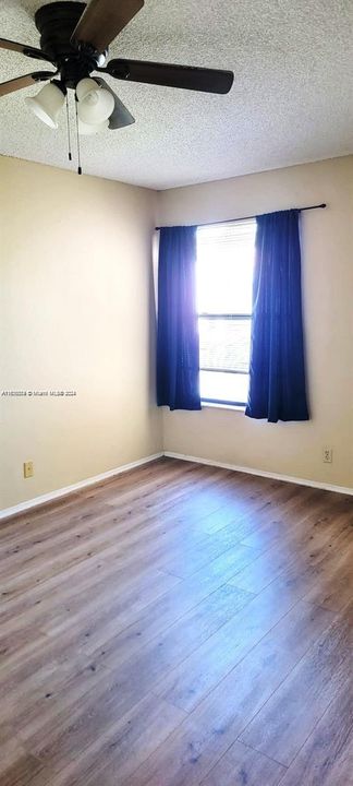 For Rent: $1,875 (1 beds, 1 baths, 805 Square Feet)