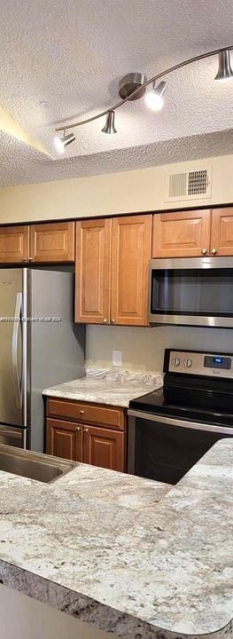 For Rent: $1,875 (1 beds, 1 baths, 805 Square Feet)