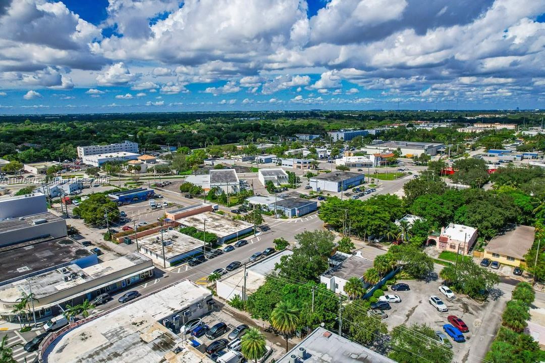 最近售出: $650,000 (0 贝兹, 0 浴室, 0 平方英尺)