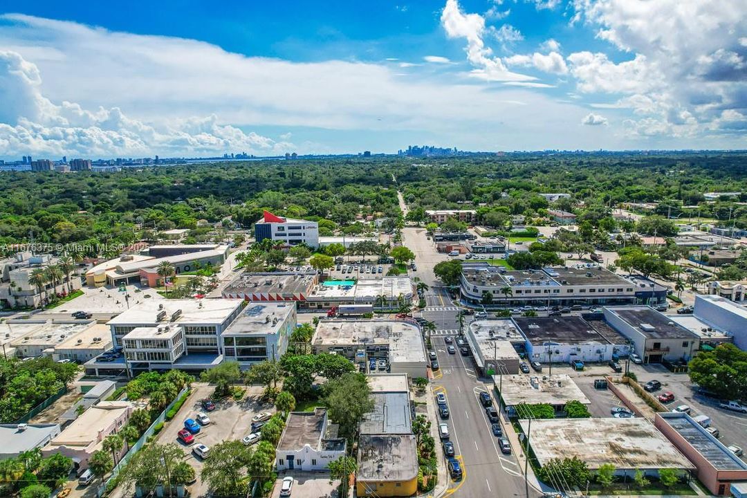 最近售出: $650,000 (0 贝兹, 0 浴室, 0 平方英尺)