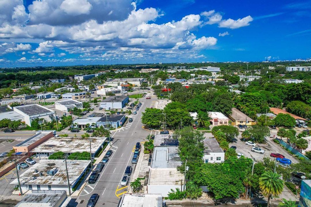 最近售出: $650,000 (0 贝兹, 0 浴室, 0 平方英尺)