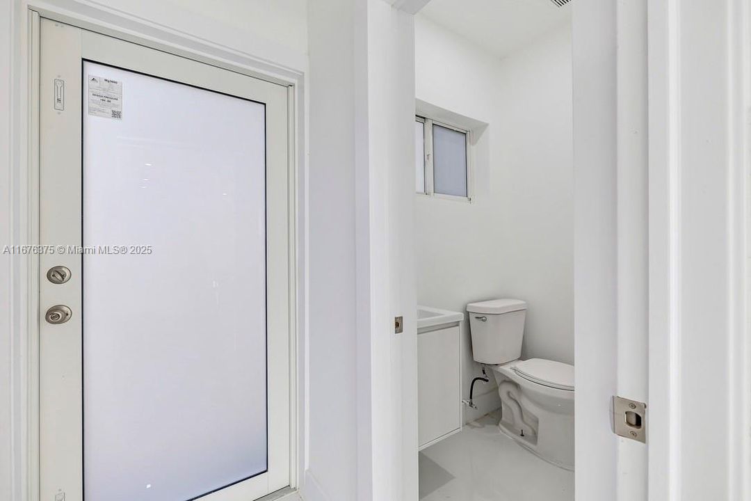 最近售出: $650,000 (0 贝兹, 0 浴室, 0 平方英尺)