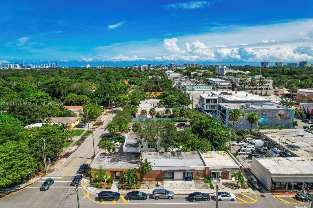 最近售出: $650,000 (0 贝兹, 0 浴室, 0 平方英尺)