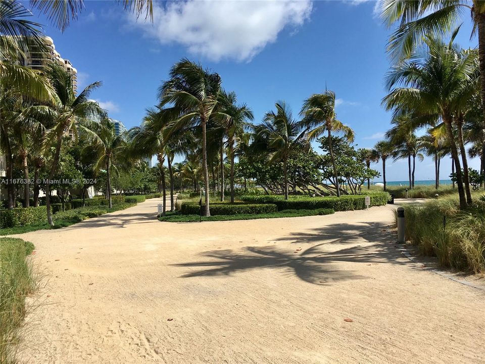 Bal Harbour Beach goes to South Beach, walking or biking.