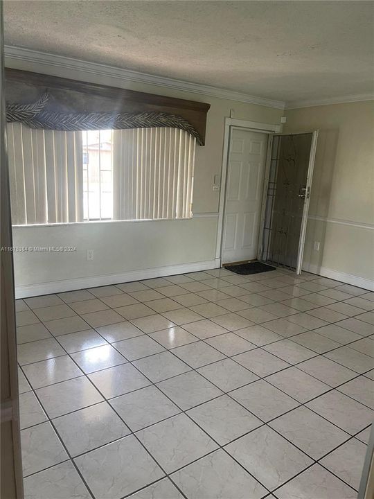 For Rent: $3,550 (3 beds, 2 baths, 1674 Square Feet)