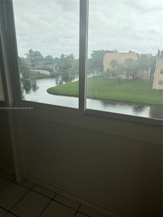 BALCONY VIEWS OF WATERWAY