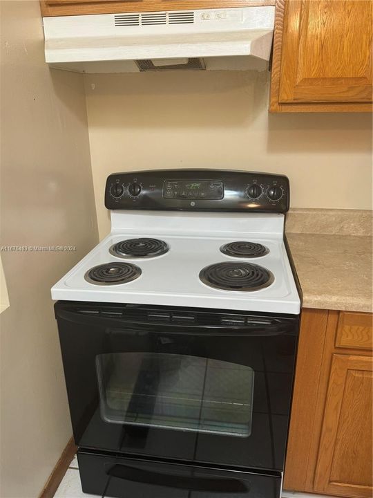 STOVE AND OVEN