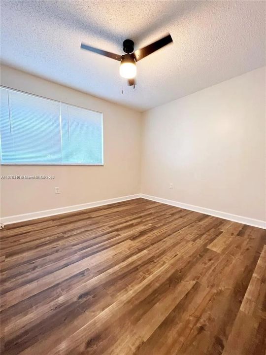 For Rent: $3,300 (3 beds, 2 baths, 1010 Square Feet)