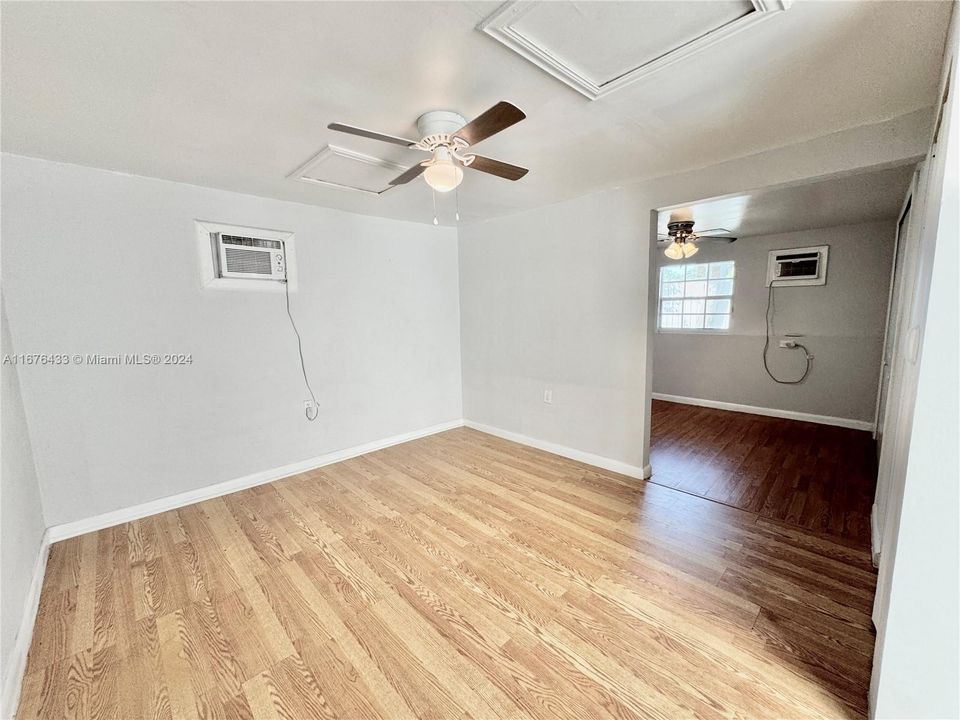 For Sale: $550,000 (3 beds, 1 baths, 1719 Square Feet)