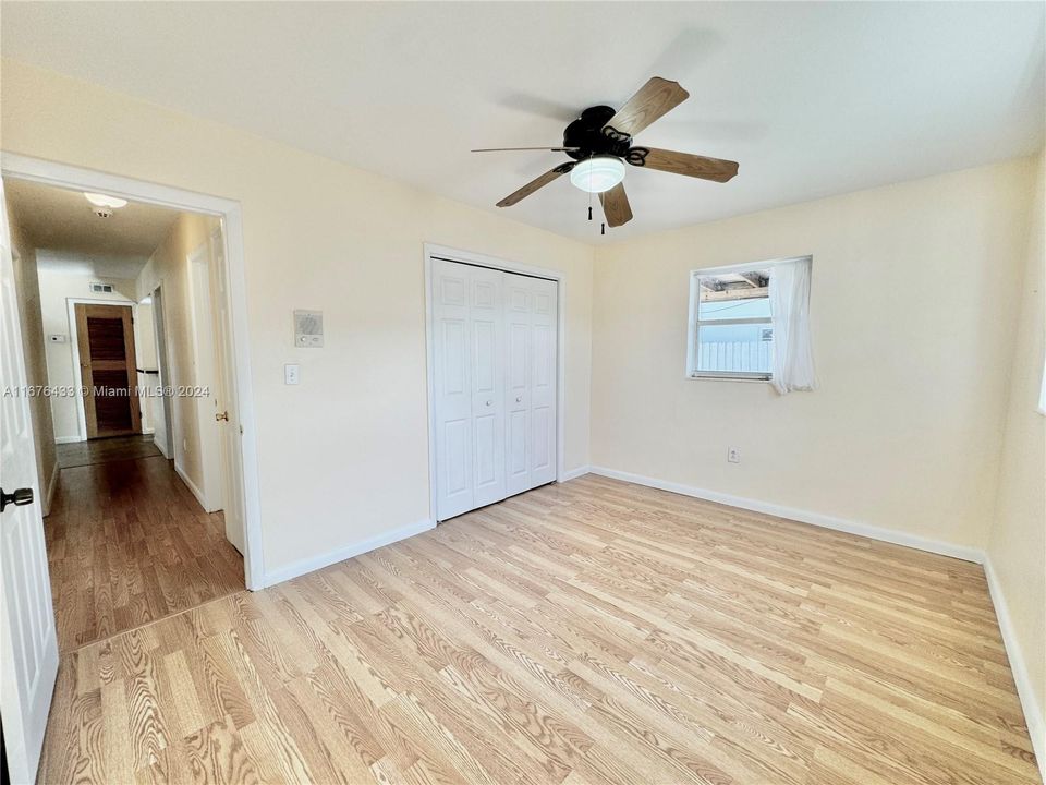 For Sale: $550,000 (3 beds, 1 baths, 1719 Square Feet)