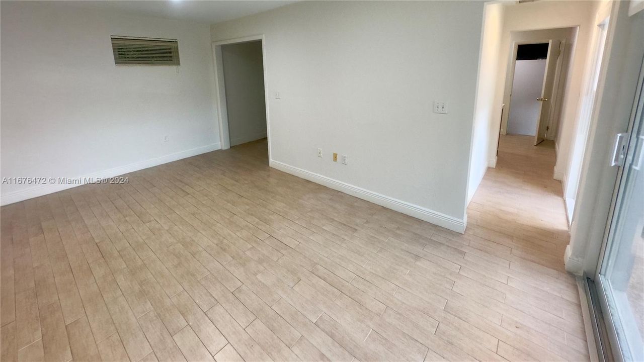 For Rent: $10,800 (3 beds, 3 baths, 2866 Square Feet)