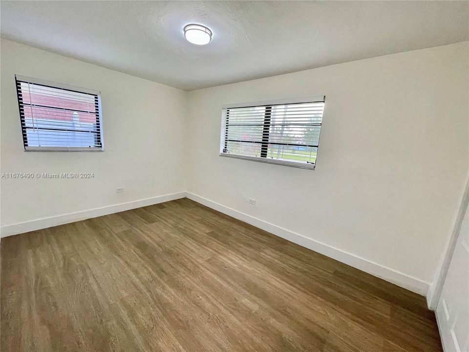 For Rent: $3,500 (3 beds, 2 baths, 1332 Square Feet)