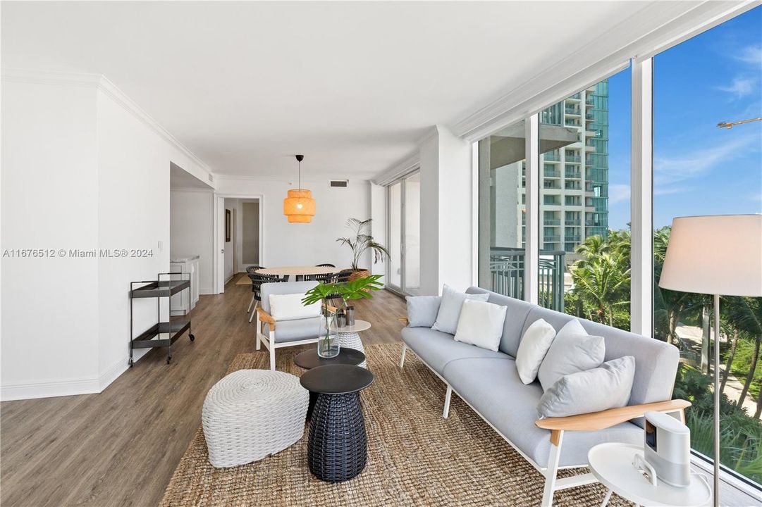 For Sale: $1,593,000 (2 beds, 2 baths, 1530 Square Feet)