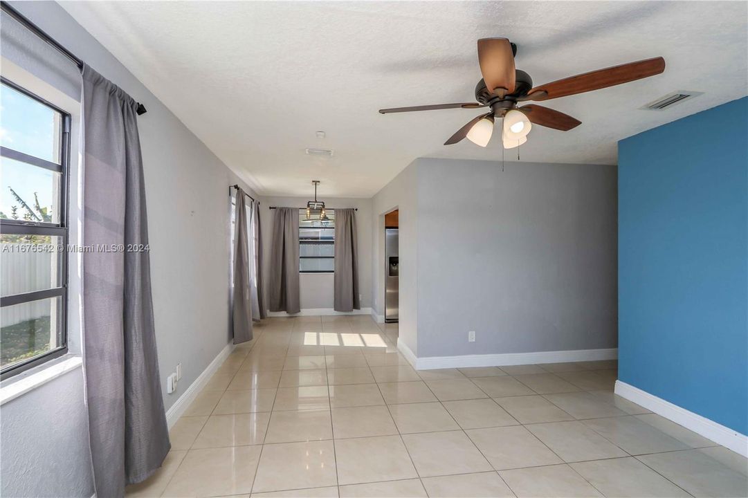 For Rent: $3,300 (3 beds, 2 baths, 1180 Square Feet)