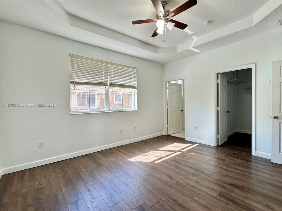 For Rent: $3,000 (2 beds, 2 baths, 1150 Square Feet)